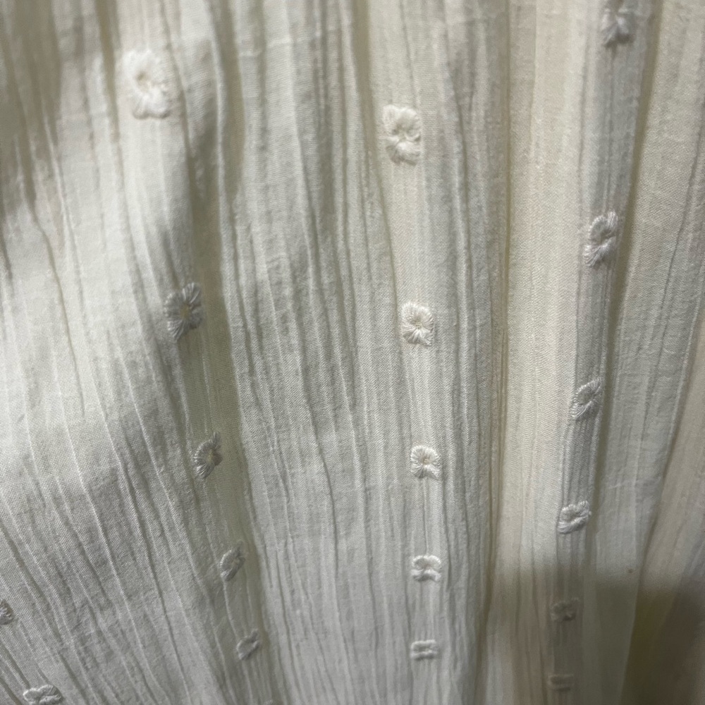 LOVE STITCH IVORY CREAM EMBROIDERED FLUTTER SLEEVE MAXI DRESS SIZE SMALL - Picture 8 of 16